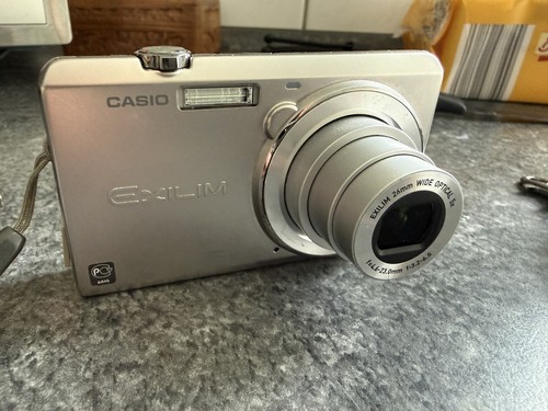 Casio exilim zs10 - casio,