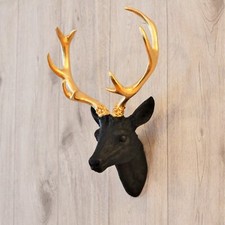 Wanddeko Hirschkopf, vergoldet mit Blattmessing - ein besonderes Geschenk