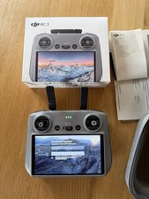DJI RC 2 Kameradrohnen-Fernsteuerung mit Tasche