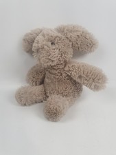 Flauschig weicher Hase