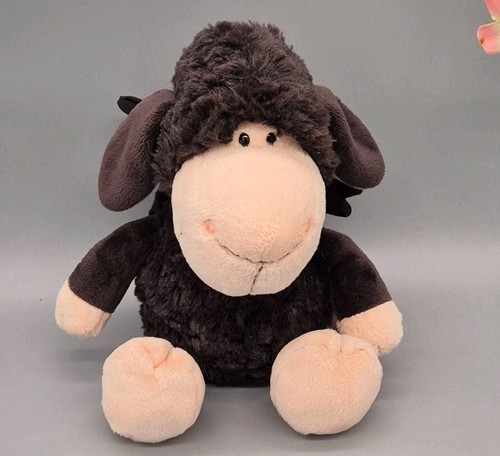 Schwarzes schaf mit flügeln - schaf,