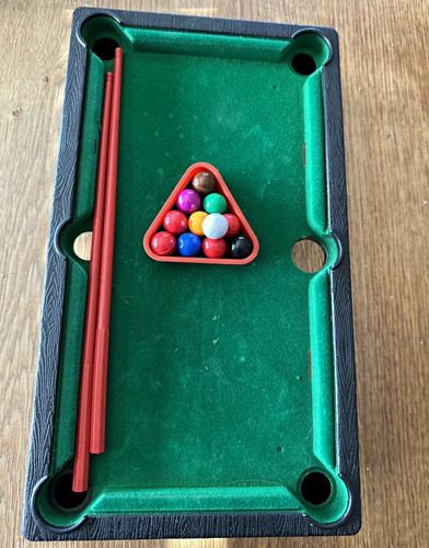 Mini-Billardtisch