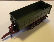 2879  Siku Farmer 1:32 Fortuna