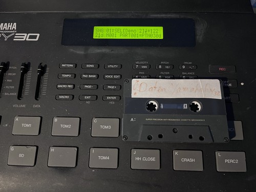 Yamaha ry30 rhythm programmer - rhythm,