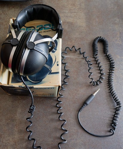 Vintage pioneer 305 - vintage,