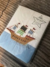 Laura Ashley Single "Treasure"