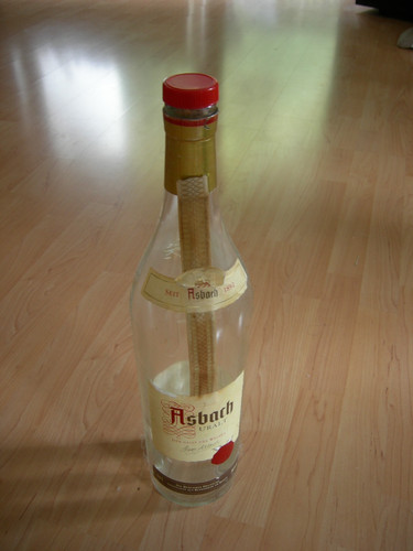 Leere asbach uralt flasche - leere,