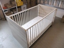 1 Kinderbett 140x70 Mit  Matratze Top Zustand