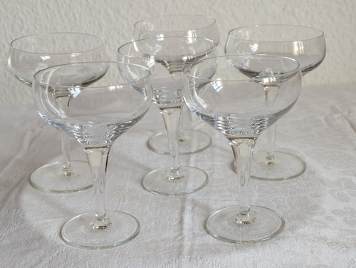 Schlichte klare sekt - 6,