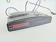 Uhrenradio mit Cassette