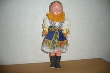 Puppe - mit Trachten-Bekleidung