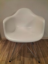 Vitra – Charles & Ray Eames