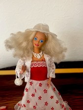 Vintage Barbie Fashion Play