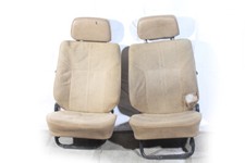 2 x Sitz vorne Links und