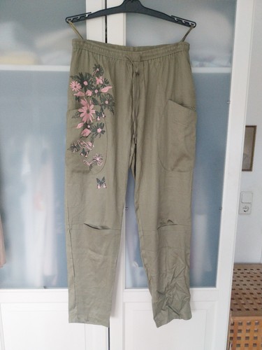 Schlupfhose mit blumen und - blumen-,