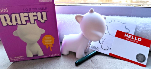 Kidrobot munny mini raffy - munny,