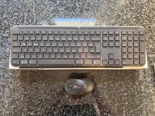Logitech K950 Tastatur und