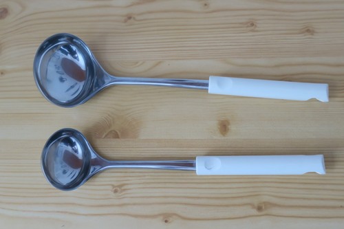 Suppenkelle schöpfkelle und - /,