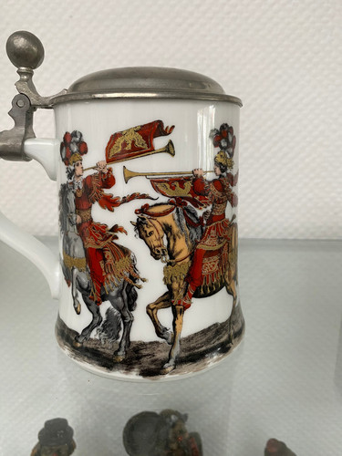 Bierkrug mit zinndeckel - bierkrug,