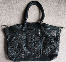 Handtasche/Schultertasche  --  Taschendieb Wien