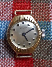 Kleine goldene Uhr von Zentra