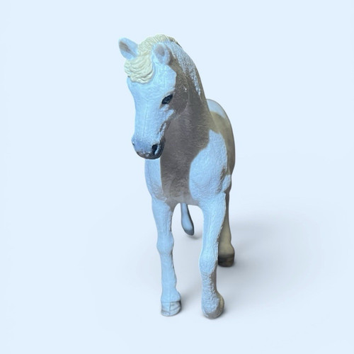 Pferdefigur weiß mit heller