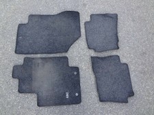  Hyundai i20 PB Fußmatten Satz Fußmattensatz Teppich  47Tkm