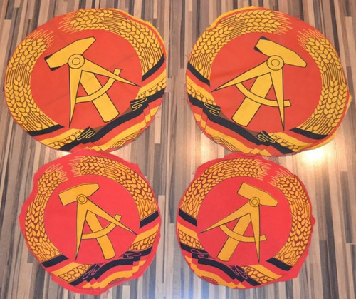 Staatswappen der ddr von - st.,