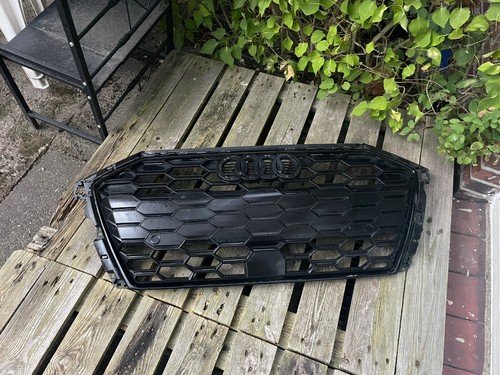 Audi 2020 vorne oberes - 8y,