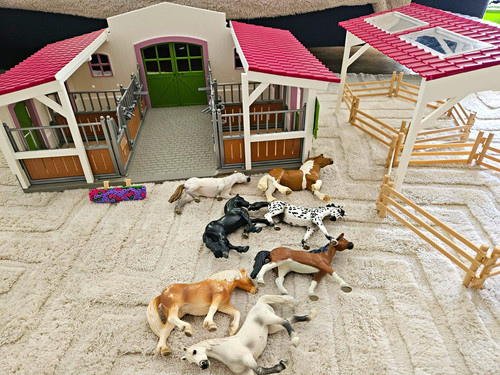 Schleich reiterhof pferdestall - schleich,