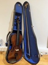 spielbereite Geige (4/4)