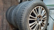 Original Ford Kuga Alufelgen mit Sommerreifen 235/55 R 17 fast neu!