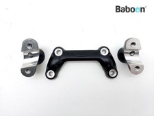 Lenker Halter / Riser Triumph