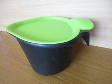 TUPPERWARE Küchenhelfer Tischmüll „Adretto“ 2,5 L – Bio – Alles in Reinen