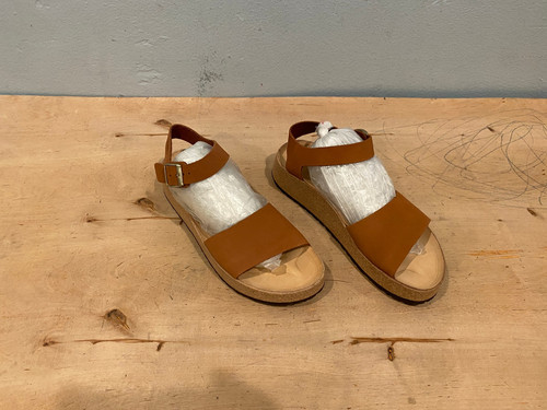 Nwot papillio glenda - papillio, sandal