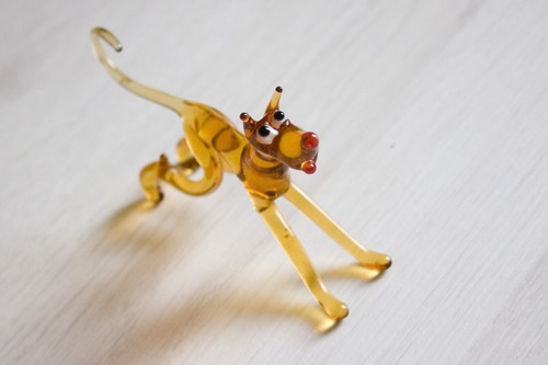 Glasfigur hund neuwertig - 5,,