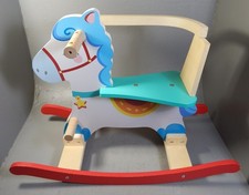 Schaukelpferd aus Holz - schönes Pferdchen in sehr gutem Zustand