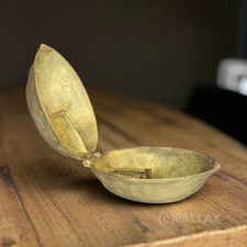 VINTAGE NUSSKNACKER WALNUSS MESSING MASSIV 12 x 9 x 7 CM