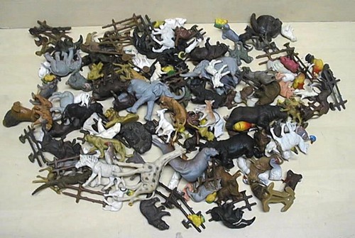 Weit über 100 tierfiguren - ,