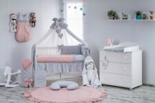 Babybett T1 mit 11-tlg Komplett-Set Bettwäsche Matratze Nestchen Puder grau Neu