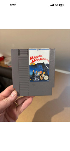 Maniac mansion patrone - mansion,