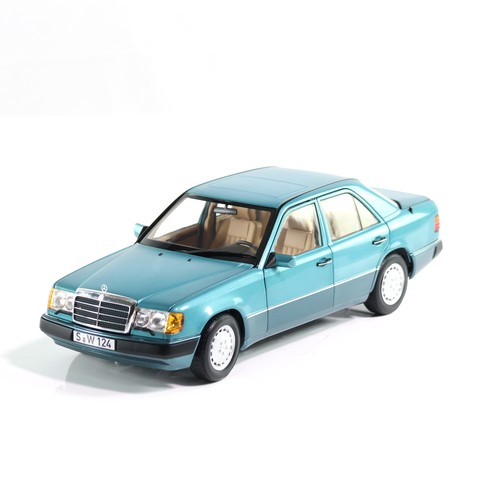 Modellauto klasse 230 w124 - 230,