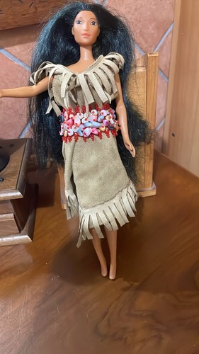Barbie pocahontas disney - barbie,