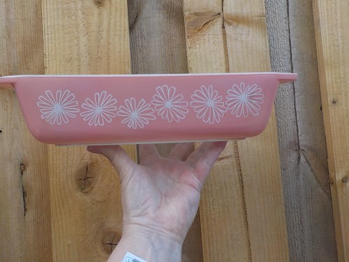 Pyrex pink daisy - pyrex, ~