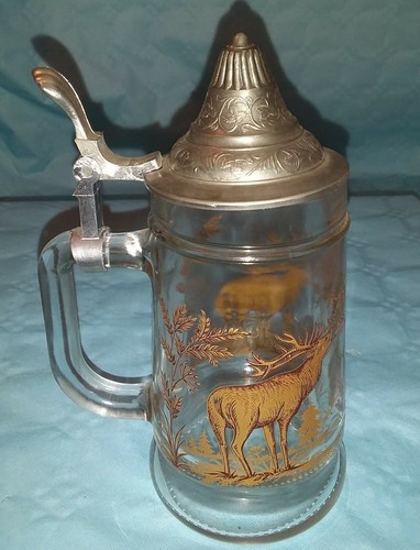 Bierkrug aus glas mit - glas,