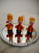 3 Osteranhänger Osterschmuck ★Vögel★ Strauchschmuck Figuren rot gelb DDR TOP👍