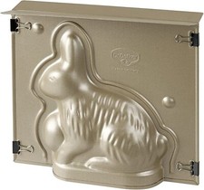 Dr. Oetker Hasenbackform Goldiges Ostern, hochwertige Hasenform, Osterbackform