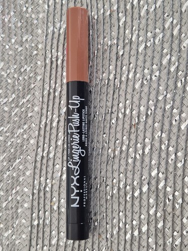 Nyx lingerie push lipstick - push-up,