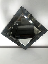 Spiegel mit Metallrahmen