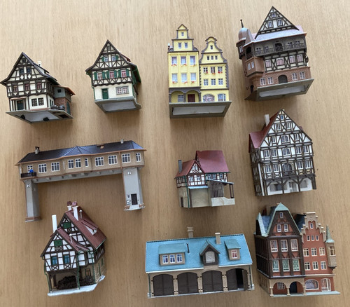 Spur konvolut - n,,